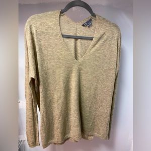 Vince. Women’s V-neck Sweater